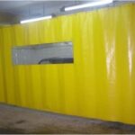 Штора желтая с окном для автомоек  из армированной ПВХ ткани, плотность  630 гр/м2 — изображение 2